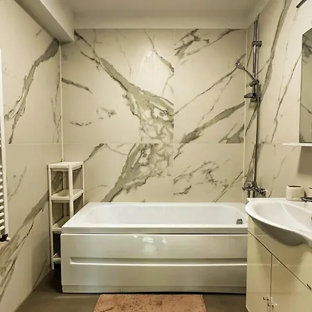 Feels Like - Free Parking - Powered By Neo * טימישוארה