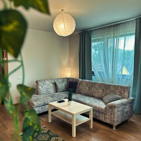 Feels Like - Free Parking - Powered By Neo