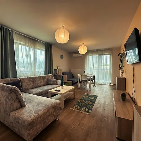 Апартаменты Feels Like - Free Parking - Powered By Neo