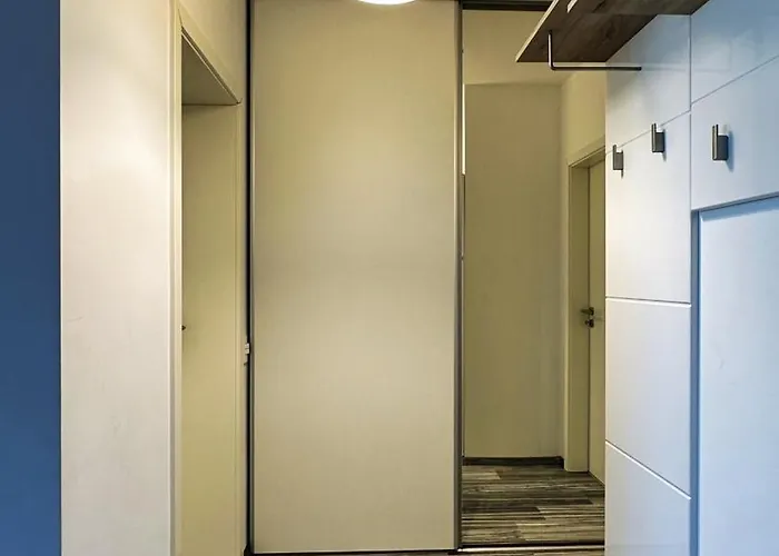 Feels Like - Free Parking - Powered By Neo Timişoara