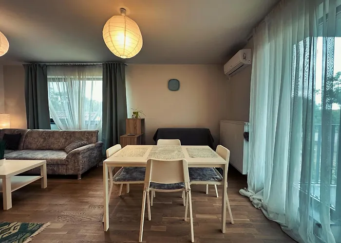 Feels Like - Free Parking - Powered By Neo * Timişoara