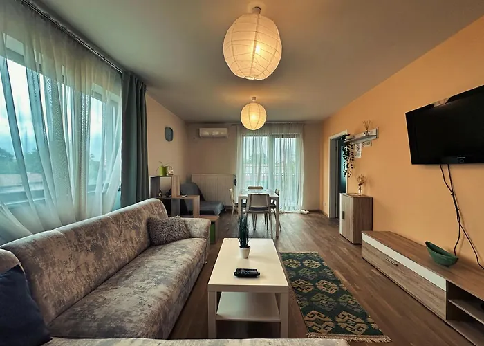 Апартаменты Feels Like - Free Parking - Powered By Neo