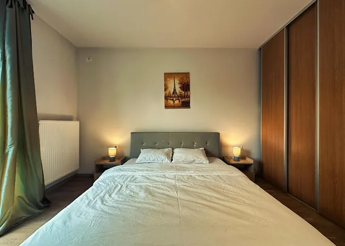 Feels Like - Free Parking - Powered By Neo *